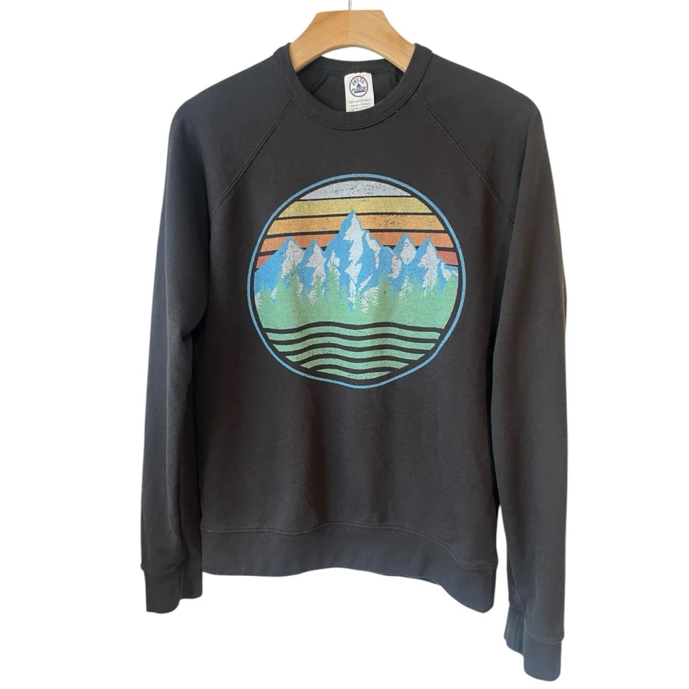 Delta Sweatshirt Unisex Size Small Black Mountain Graphics Ecosmart Crewneck NWT